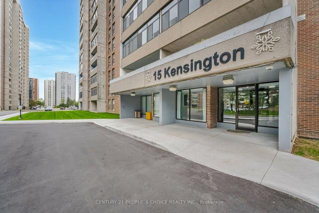 1508 - 15 Kensington Rd, Condo with 3 bedrooms, 2 bathrooms and 1 parking in Brampton ON | Image 12