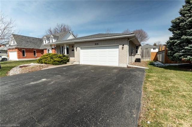 616 Stonebury Cres, House detached with 4 bedrooms, 3 bathrooms and 5 parking in Waterloo ON | Image 22
