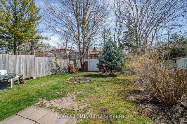 3 Bison Dr, House semidetached with 4 bedrooms, 2 bathrooms and 3 parking in Toronto ON | Image 25