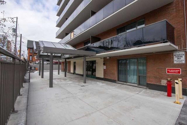 104 - 81 Charlton Ave, Condo with 1 bedrooms, 1 bathrooms and 1 parking in Hamilton ON | Image 1