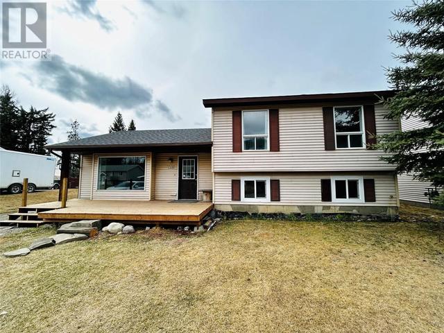 168 Sukunka Ave, House detached with 3 bedrooms, 2 bathrooms and null parking in Tumbler Ridge BC | Image 1