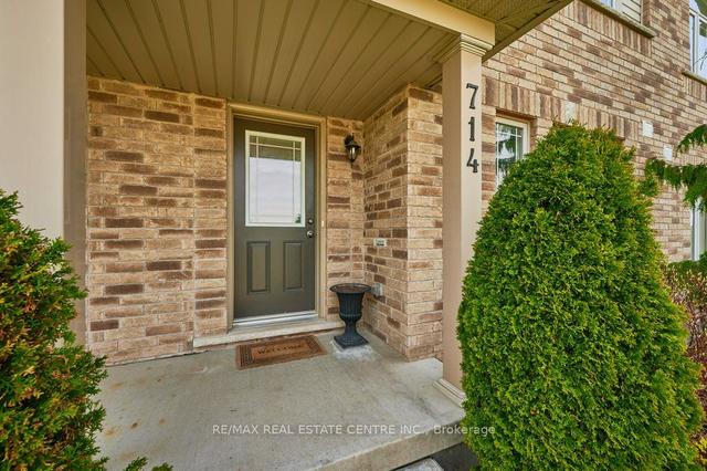 714 Victoria Rd N, House attached with 3 bedrooms, 3 bathrooms and 2 parking in Guelph ON | Image 12