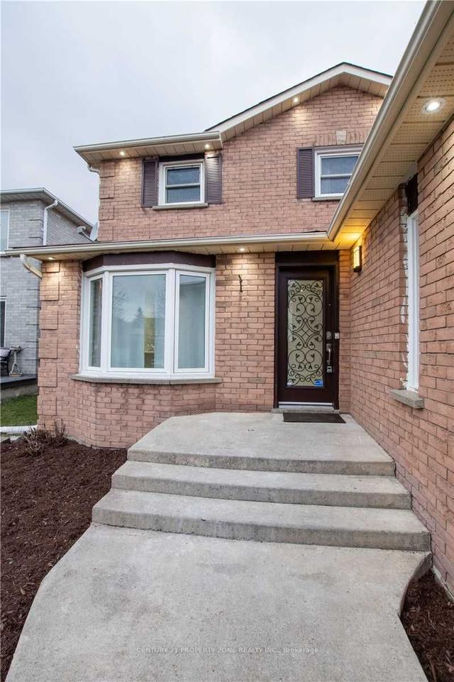 116 Flowertown Ave, House detached with 4 bedrooms, 4 bathrooms and 3 parking in Brampton ON | Image 12