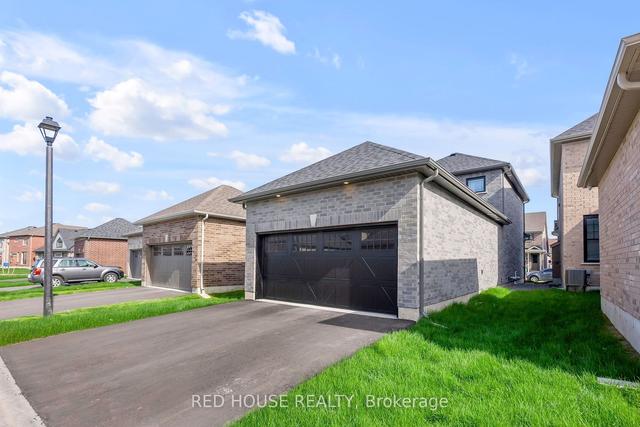 1074 Rippingale Trail, House detached with 3 bedrooms, 3 bathrooms and 4 parking in Peterborough ON | Image 12