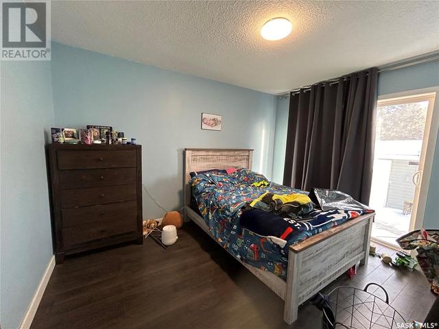 310 3rd Ave Ne, House detached with 4 bedrooms, 2 bathrooms and null parking in Ituna SK | Image 7
