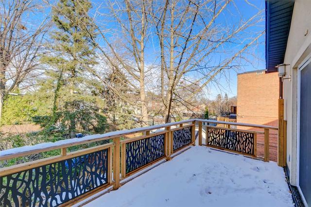 118 Roslin Ave, House detached with 3 bedrooms, 4 bathrooms and 1 parking in Toronto ON | Image 33