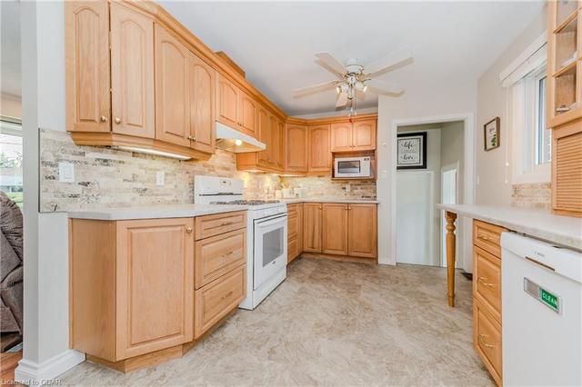 44 Ridgeway Ave, House detached with 4 bedrooms, 2 bathrooms and 7 parking in Guelph ON | Image 4