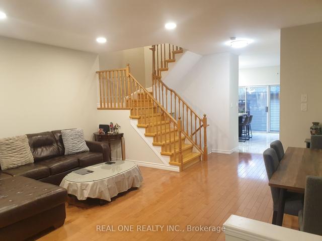 363 Bantry Ave N, House attached with 4 bedrooms, 4 bathrooms and 2 parking in Richmond Hill ON | Image 1