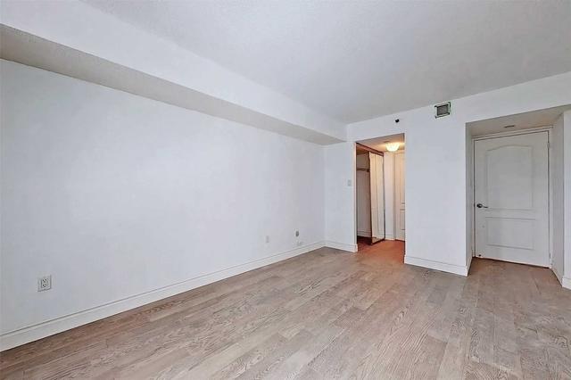 706 - 38 Elm St, Condo with 1 bedrooms, 1 bathrooms and 1 parking in Toronto ON | Image 19