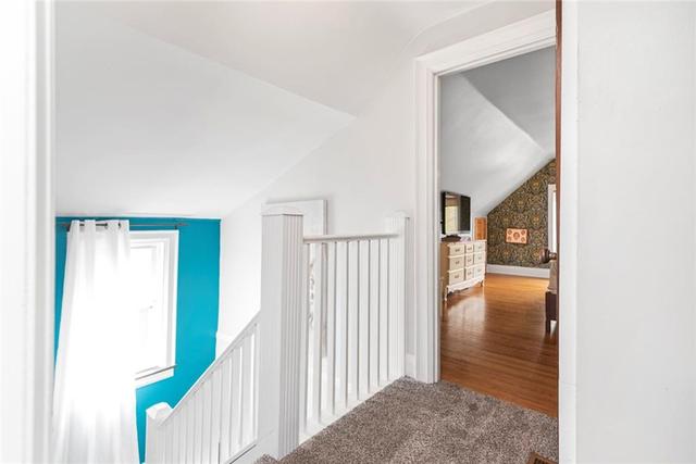 1468 King St E, House detached with 3 bedrooms, 2 bathrooms and 2 parking in Hamilton ON | Image 27