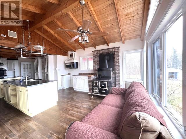 472 Grenfell Hts, House detached with 3 bedrooms, 2 bathrooms and null parking in Division No.  6, Subd. C NL | Image 34