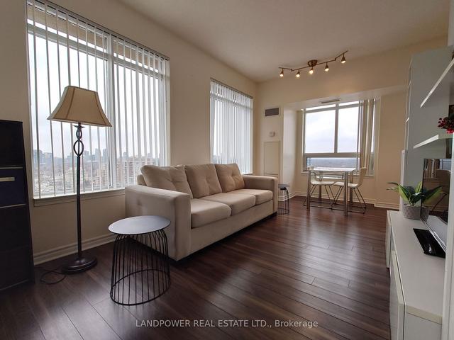 1802 - 18 Kenaston Gdns, Condo with 2 bedrooms, 2 bathrooms and 1 parking in Toronto ON | Image 4