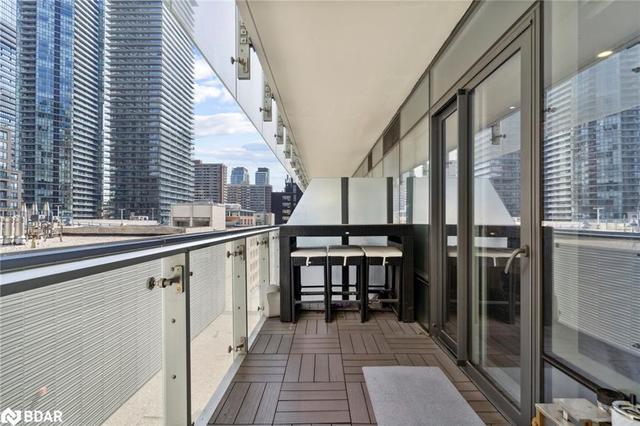 507 - 1 Bloor Street E, House attached with 2 bedrooms, 2 bathrooms and 1 parking in Toronto ON | Image 24