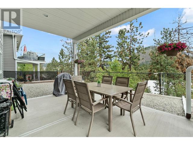 2961 Ensign Way, House detached with 7 bedrooms, 3 bathrooms and 2 parking in West Kelowna BC | Image 34