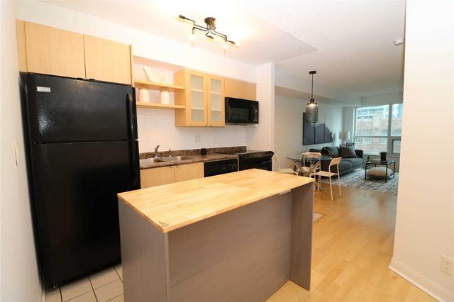604 - 600 Fleet St, Condo with 1 bedrooms, 1 bathrooms and 1 parking in Toronto ON | Image 3