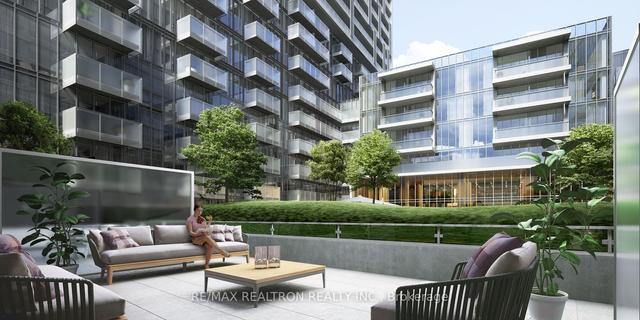 s802 - 8 Olympic Garden Dr, Condo with 1 bedrooms, 2 bathrooms and 1 parking in Toronto ON | Image 10