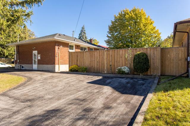 130 Mountville Ave, House detached with 3 bedrooms, 2 bathrooms and 6 parking in Hamilton ON | Image 37