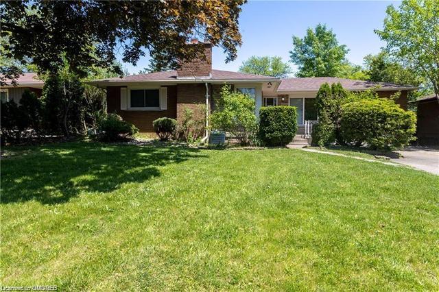 5 Jasmin Cres, House detached with 7 bedrooms, 2 bathrooms and 5 parking in St. Catharines ON | Image 1