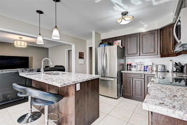 71 Northglen Blvd, House detached with 4 bedrooms, 3 bathrooms and 4 parking in Clarington ON | Image 16