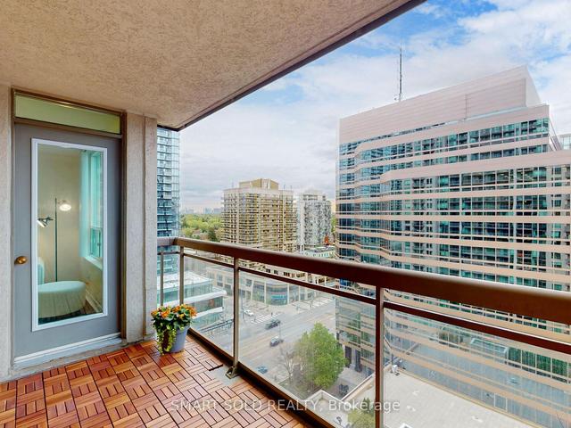 1703 - 18 Parkview Ave, Condo with 2 bedrooms, 2 bathrooms and 1 parking in Toronto ON | Image 28
