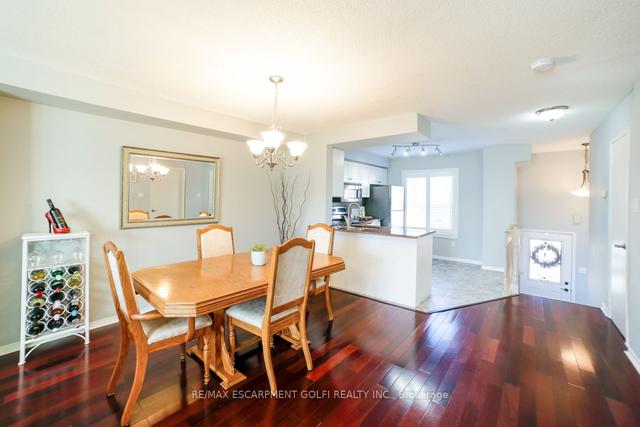 16 - 1540 Reeves Gate, Townhouse with 3 bedrooms, 3 bathrooms and 2 parking in Oakville ON | Image 3