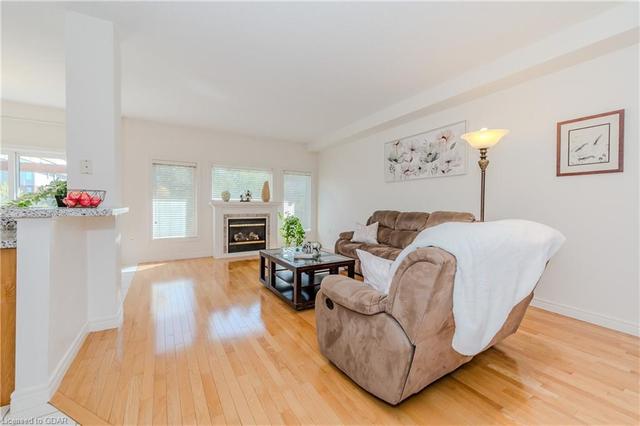 19 Spencer Cres, House attached with 3 bedrooms, 2 bathrooms and 6 parking in Guelph ON | Image 29