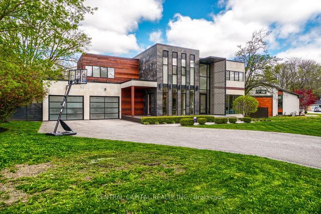 1487 Lakeshore Rd W, House detached with 4 bedrooms, 6 bathrooms and 12 parking in Oakville ON | Image 1