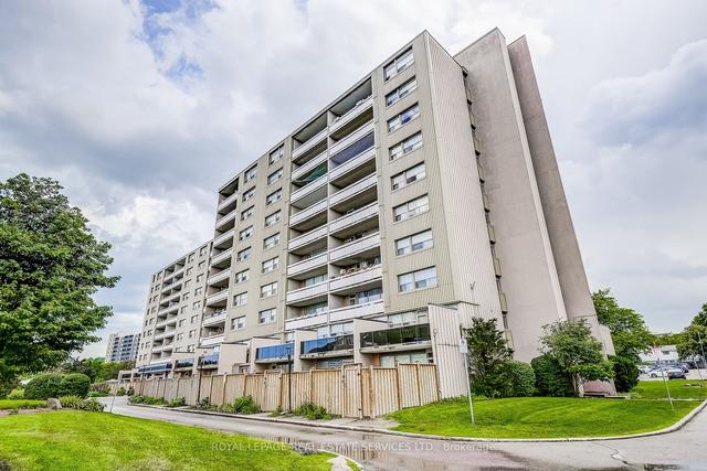 17 - 15 Albright Rd, Condo with 3 bedrooms, 2 bathrooms and 1 parking in Hamilton ON | Image 1