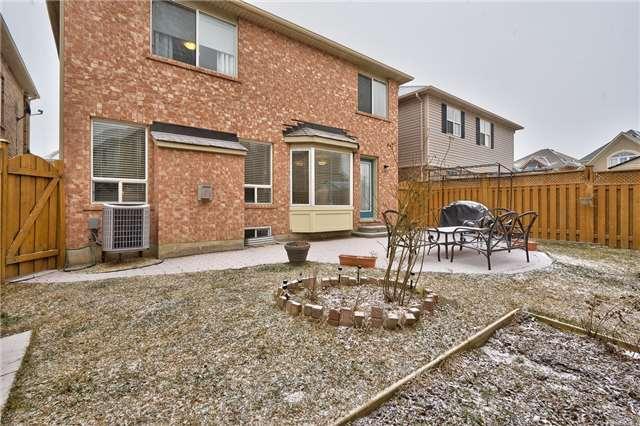855 Bessy Trail, House detached with 4 bedrooms, 3 bathrooms and 1 parking in Milton ON | Image 17