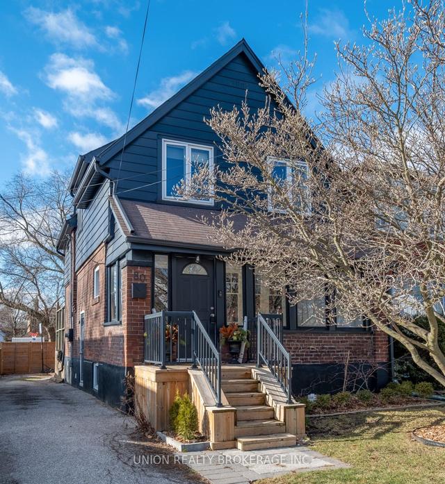 80 Eastwood Ave, House detached with 3 bedrooms, 2 bathrooms and 1 parking in Toronto ON | Image 1
