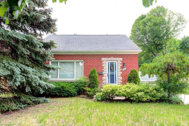 311 Hartwood Ave, House detached with 3 bedrooms, 1 bathrooms and null parking in Kitchener ON | Image 1