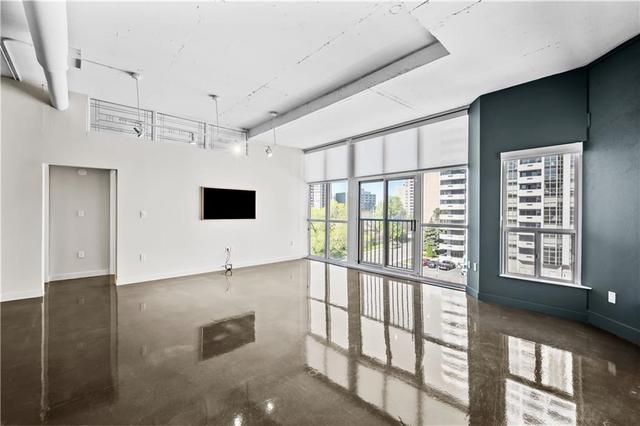 614 - 66 Bay St E, Condo with 2 bedrooms, 2 bathrooms and null parking in Hamilton ON | Image 11