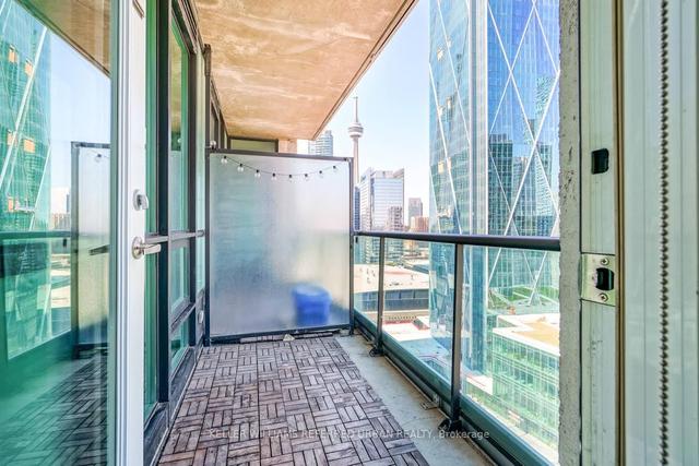 2404 - 16 Yonge St, Condo with 1 bedrooms, 1 bathrooms and 0 parking in Toronto ON | Image 16