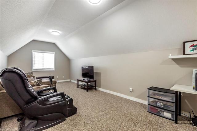 45 Teal Drive, House detached with 4 bedrooms, 3 bathrooms and 4 parking in Guelph ON | Image 25