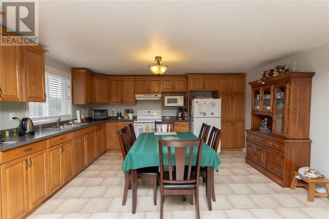 3296 Old Highway 69 N, House detached with 6 bedrooms, 2 bathrooms and null parking in Greater Sudbury ON | Image 15