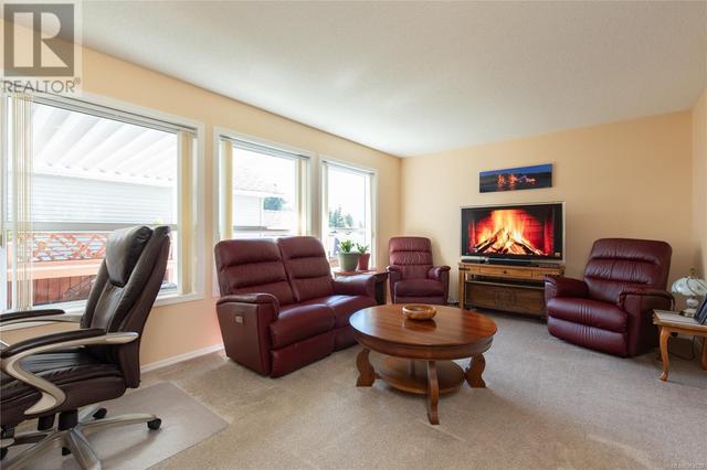 3971 Valewood Dr, House other with 2 bedrooms, 2 bathrooms and 3 parking in Nanaimo BC | Image 5