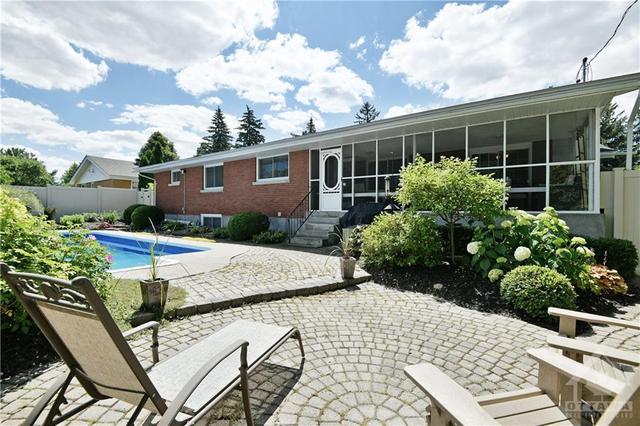 269 Roger Rd, House detached with 5 bedrooms, 4 bathrooms and 4 parking in Ottawa ON | Image 27