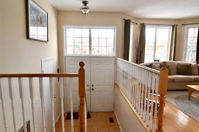 11 Ashton St, House detached with 2 bedrooms, 3 bathrooms and 3 parking in Orillia ON | Image 14