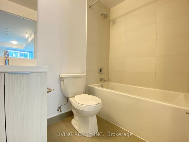 1104 - 25 Holly St, Condo with 1 bedrooms, 1 bathrooms and 0 parking in Toronto ON | Image 16