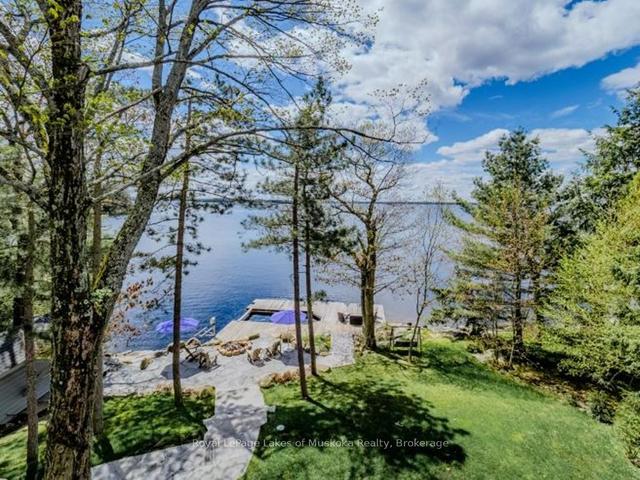 1356 Stephens Bay Rd, House detached with 4 bedrooms, 4 bathrooms and 11 parking in Bracebridge ON | Image 2
