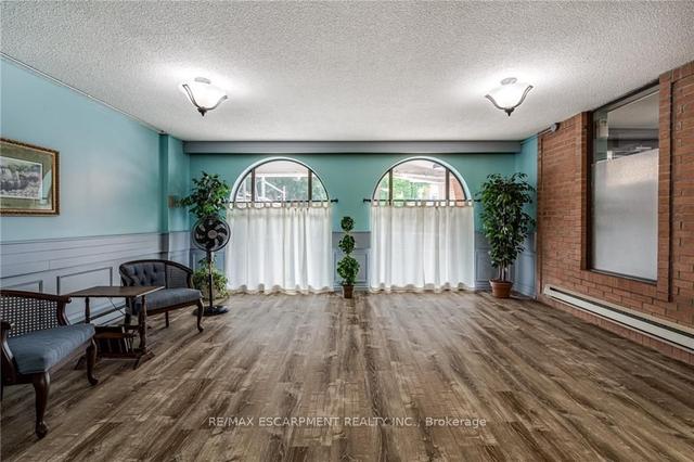 305 - 23 Main St, Condo with 2 bedrooms, 1 bathrooms and 1 parking in Hamilton ON | Image 22