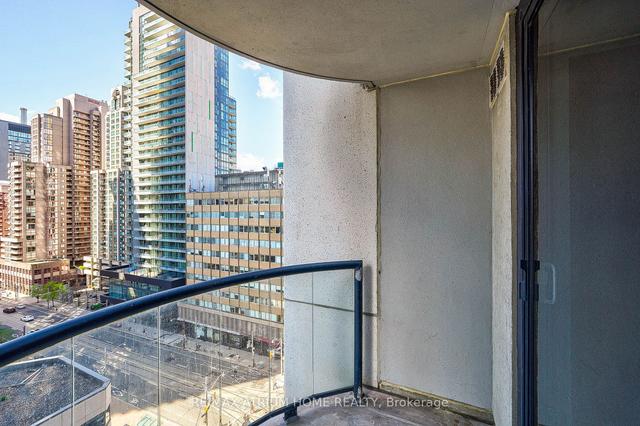 1502 - 801 Bay St, Condo with 1 bedrooms, 2 bathrooms and 0 parking in Toronto ON | Image 29