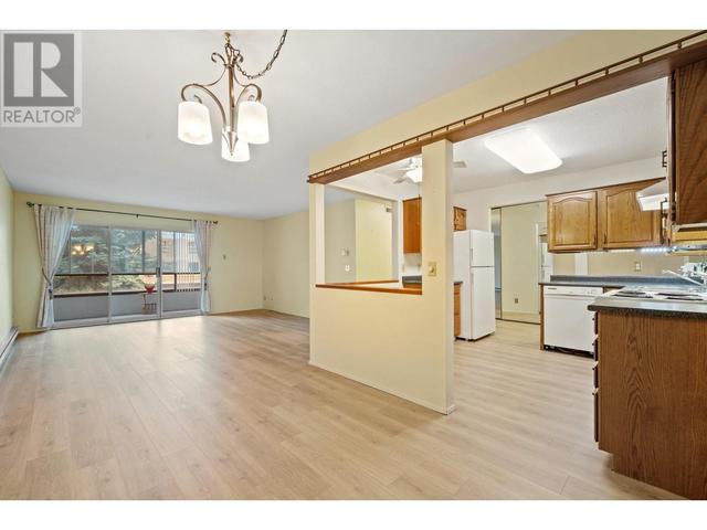 205 - 1610 Gordon Drive, Condo with 2 bedrooms, 2 bathrooms and 1 parking in Kelowna BC | Image 7
