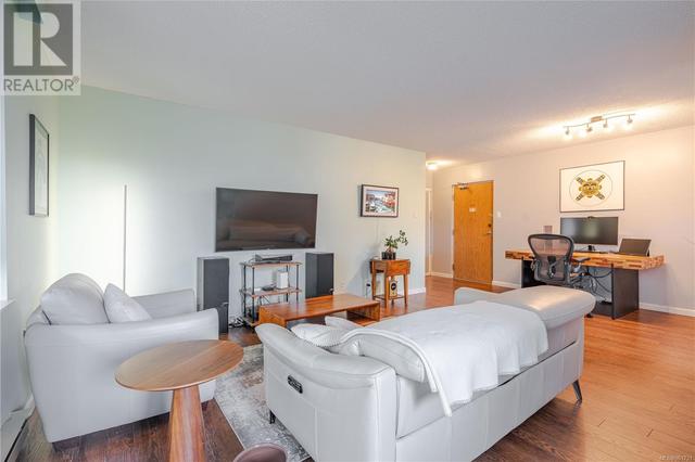 604 - 1034 Johnson St, Condo with 2 bedrooms, 2 bathrooms and 1 parking in Victoria BC | Image 4