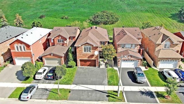 5845 Sidmouth St, House detached with 4 bedrooms, 5 bathrooms and 5 parking in Mississauga ON | Image 12