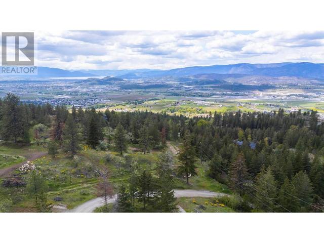 5805 Upper Booth Rd N, House detached with 4 bedrooms, 3 bathrooms and 2 parking in Central Okanagan BC | Image 46