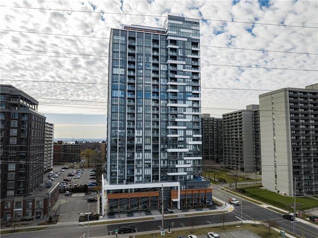 204 - 500 Brock Ave, Condo with 2 bedrooms, 2 bathrooms and 1 parking in Burlington ON | Image 1