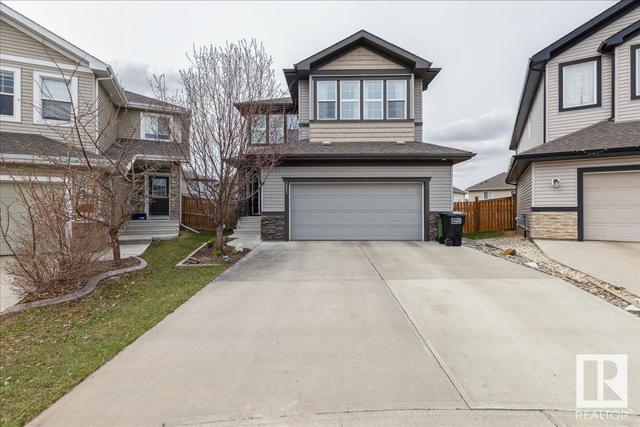 3225 Hilton Co Nw, House detached with 3 bedrooms, 2 bathrooms and null parking in Edmonton AB | Image 2