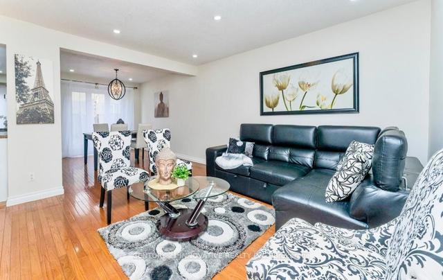 45 Pepperell Cres, House semidetached with 3 bedrooms, 3 bathrooms and 3 parking in Markham ON | Image 34