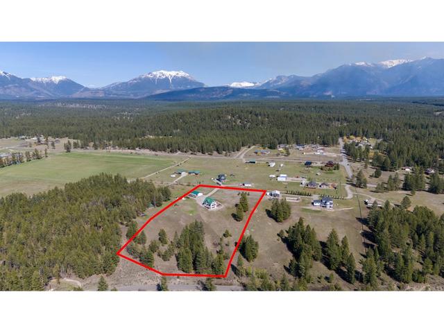 779 Sundown Lane, House detached with 3 bedrooms, 4 bathrooms and null parking in East Kootenay B BC | Image 76